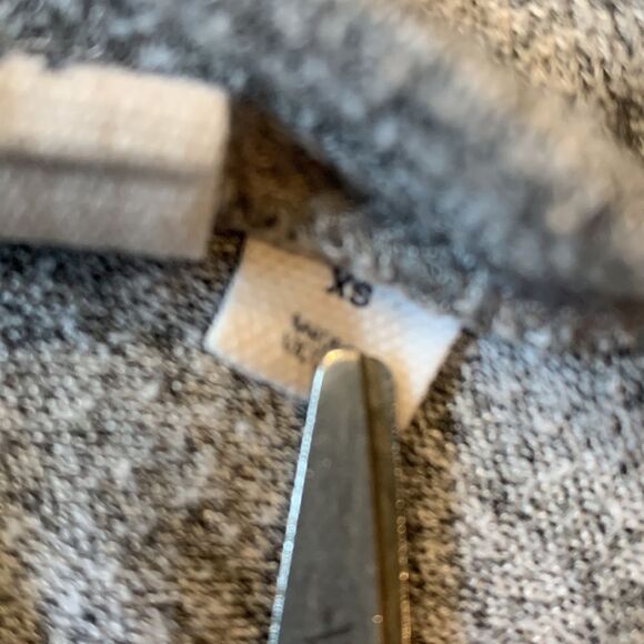 GAP, wrap, like new, XS, polyester/spandex - Picture 6 of 8